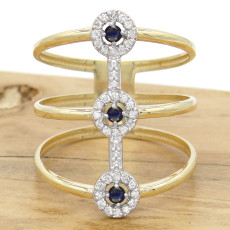 Anel  Aro Triplo com 3 Safiras Totalizando 15 Pontos e 36 Diamantes, em Ouro Amarelo 18 Kilates